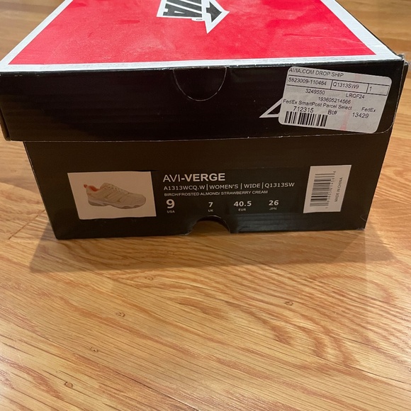 Avia Wide sneakers - Picture 4 of 6